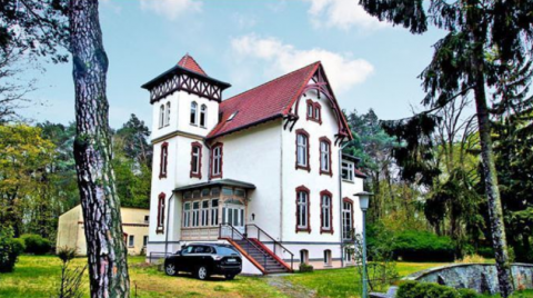 Германия, 17373 Ueckermünde, Liepgartener Straße 50, Вила используется как отель/ хостел  ОП = 345 кв.м, Цена : 549.000 EUR  (продажа)