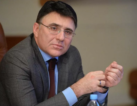 Согласно разъяснениям Минкомсвязи к «закону Яровой», участники реестра ОРИ обязаны предоставлять ФСБ персональные данные пользователя.