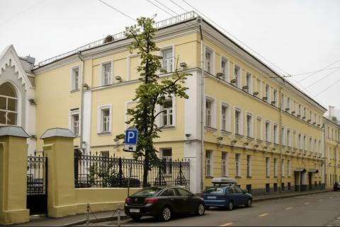 Москва, пер-к Милютинский д. 16 стр. 3, нежилое здание площадь 2026 кв.м, Цена : 639.462.328 руб. (продажа)