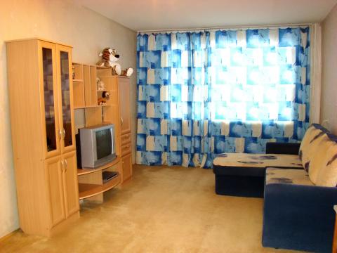 Новгородская область,Великий Новгород,ул.Ломоносова, 3,кор.2,квартира, Цена : 2100000 руб(продажа)