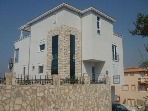 Черногория, Добры Воды, мини-отель 550 кв.м, Цена : 800.000 EUR (продажа)