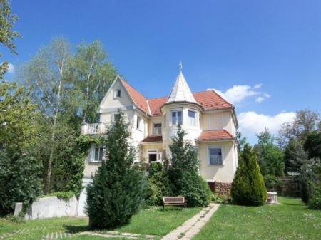 Венгрия, Будапешт, вилла площадь  276 кв.м, Цена : 196.275  EUR (продажа)