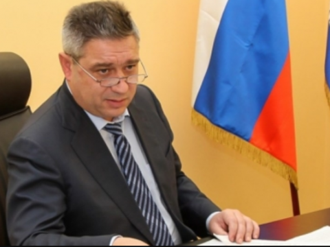 Законопроект передает функции временной администрации, назначаемой сразу после отзыва лицензии банка, от ЦБ к АСВ.