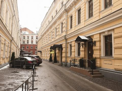 Восточный корпус Центральных (Китайских) бань. Москва, проезд Театральный, дом 3, строение 3, нежилое здание площадь 3893,7 кв.м, Цена : 581.358.000 руб. (продажа)