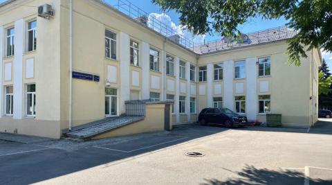 Нежилое здание 883,2 кв.м с участком 1,6 Га - Яковоапостольский пер., 11/13, стр. 4, Цена : 441.600.000 руб (продажа)