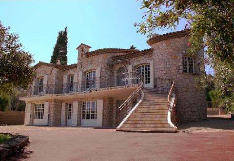 Франция, Мужан, вилла 350 кв.м, Цена : 1.900.000 EUR (продажа)