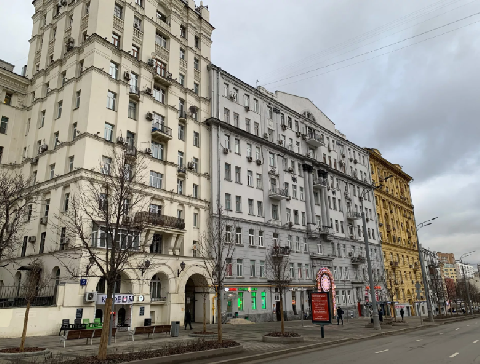 Москва, Садовая-Самотечная ул., 4"А", нежилое помещение  ОП = 234,6 кв.м, Цена : 49.526.685 руб. (продажа)
