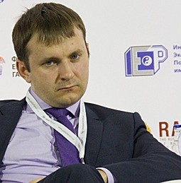 У нас страховые взносы платит государство само себе. Это самая большая проблема, с которой нужно работать.