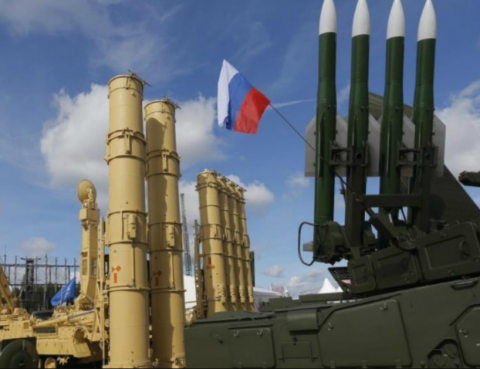 Вопрос со списанием долгов предприятиям оборонно-промышленного комплекса (ОПК) решен, предусматривается в том числе активное участие бюджета и льготная реструктуризация кредитов со стороны ведущих российских банков.