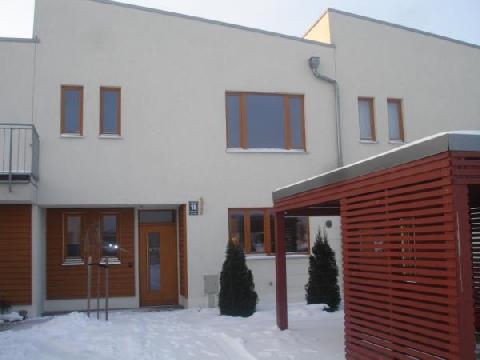 Латвия, Пиньки, ул. Спару, таун - хаус площадь  178 кв.м,. Цена: 270.000 EUR (продажа)