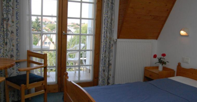 Продается готовый бизнес в центре курортного городка, рядом с пляжем и Catering Hotel. 