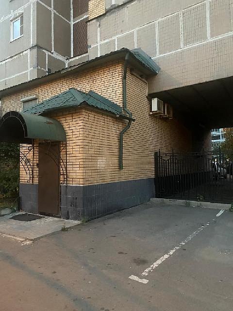 Москва, Сокольнический Вал, д. 8, нежилое  помещение 175,2 кв.м , Цена :  25.000.000  руб. (продажа)