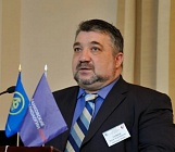 Госдума приняла в окончательном чтении первый в России закон, предоставляющий правовую базу для проведения исламских финансовых операций в четырех мусульманских регионах страны. 